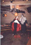 Halloween2002_4.jpg (118277 bytes)